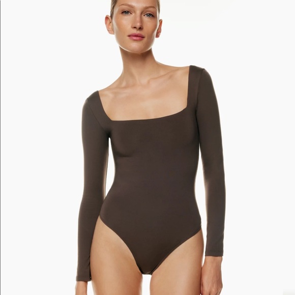 Aritzia Babaton Contour Bodysuit - Picture 4 of 5